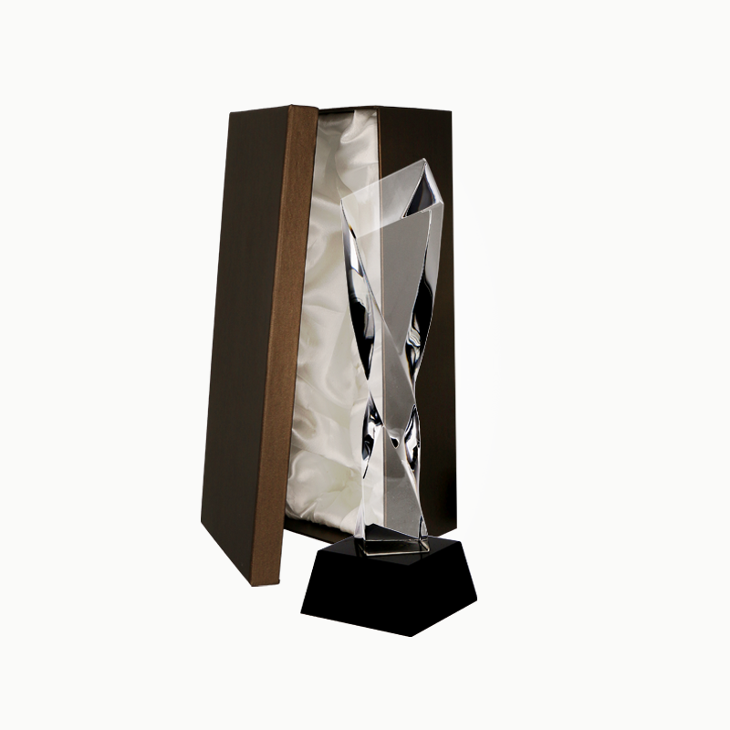 Trofeu sticla C060 design rasucit fatetat