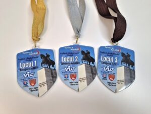 Medalii plexiglas personalizate