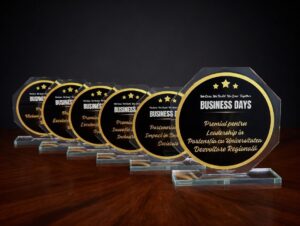 Trofee sticla imprimate UV business days